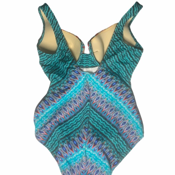 MIRACLESUIT CASBAH ESCAPE ONE-piece swimsuit - Picture 3 of 5